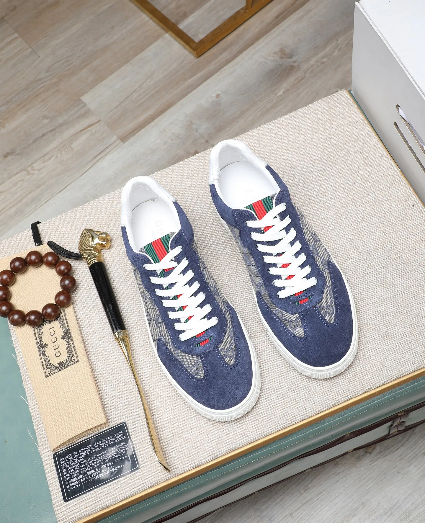 Men's shoes 💰400 GUCCI🔍🔍The latest models are on sale at the same time at the counter. Original calfskin imported from Italy, genuine leather lining, (high-end, extravagant, and classy) with exquisite workmanship. Soles: Original soles specially provided by the original factory. ⚠Exclusive double-layer movable molded soles are super comfortable⚠. Photos of the real thing🎬The real thing is better🔍🔍"High quality·Follow the order" Code number 38-44